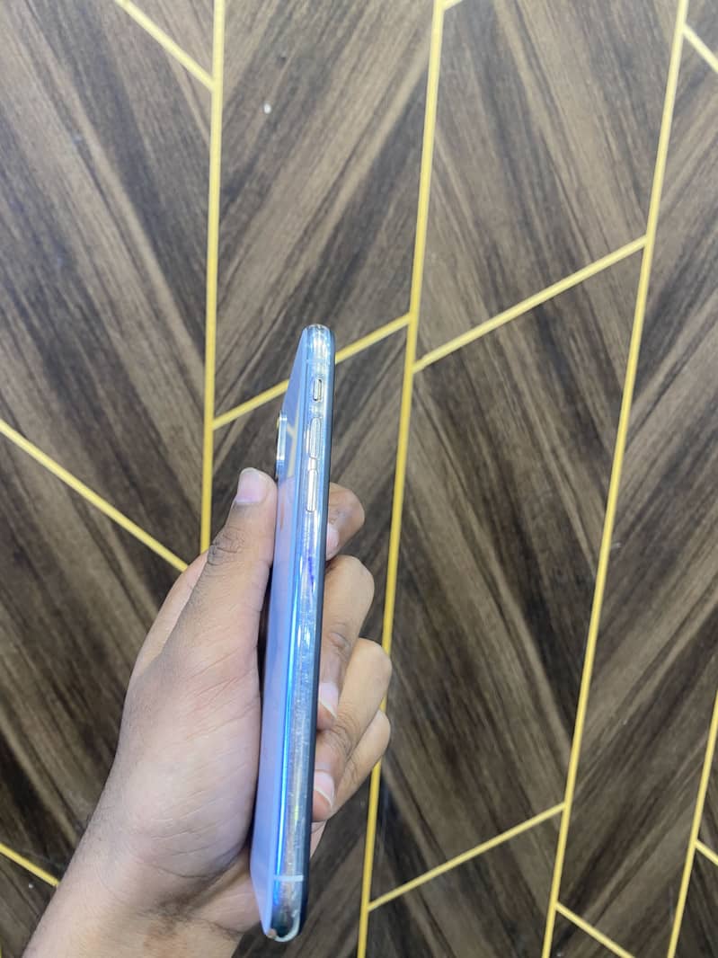 Apple iPhone X 1