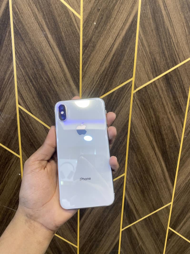 Apple iPhone X 6