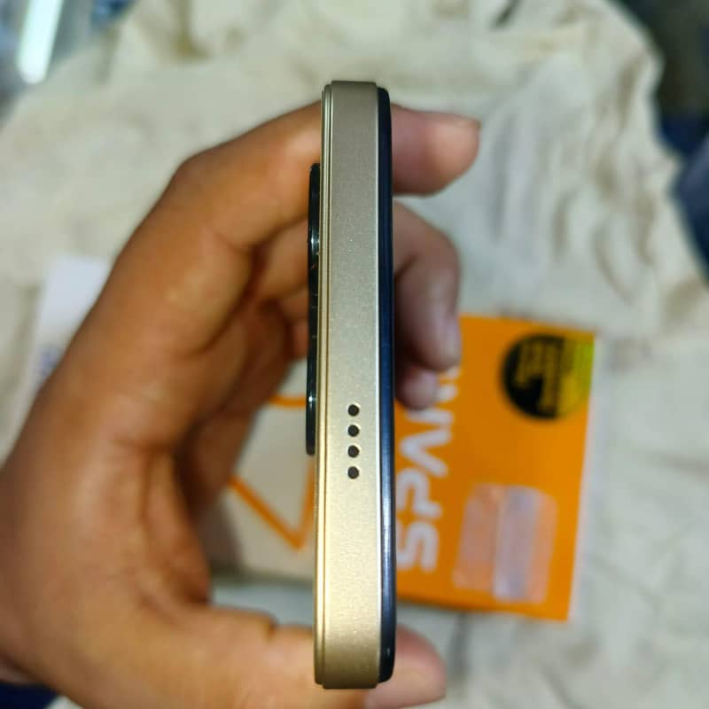 Tecno Spark 20C 4