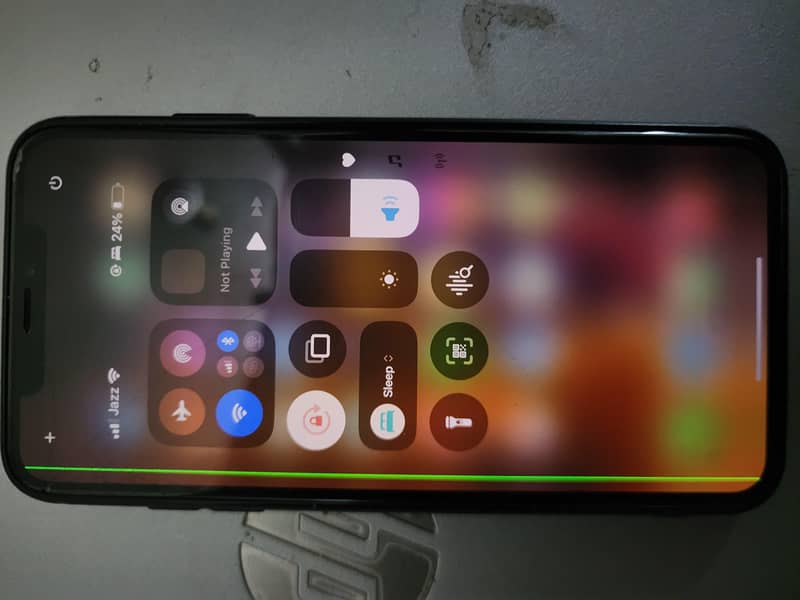 Apple iPhone XS Max 4