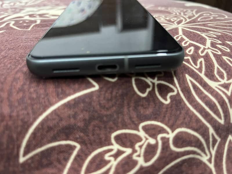 Google Pixel 8 6