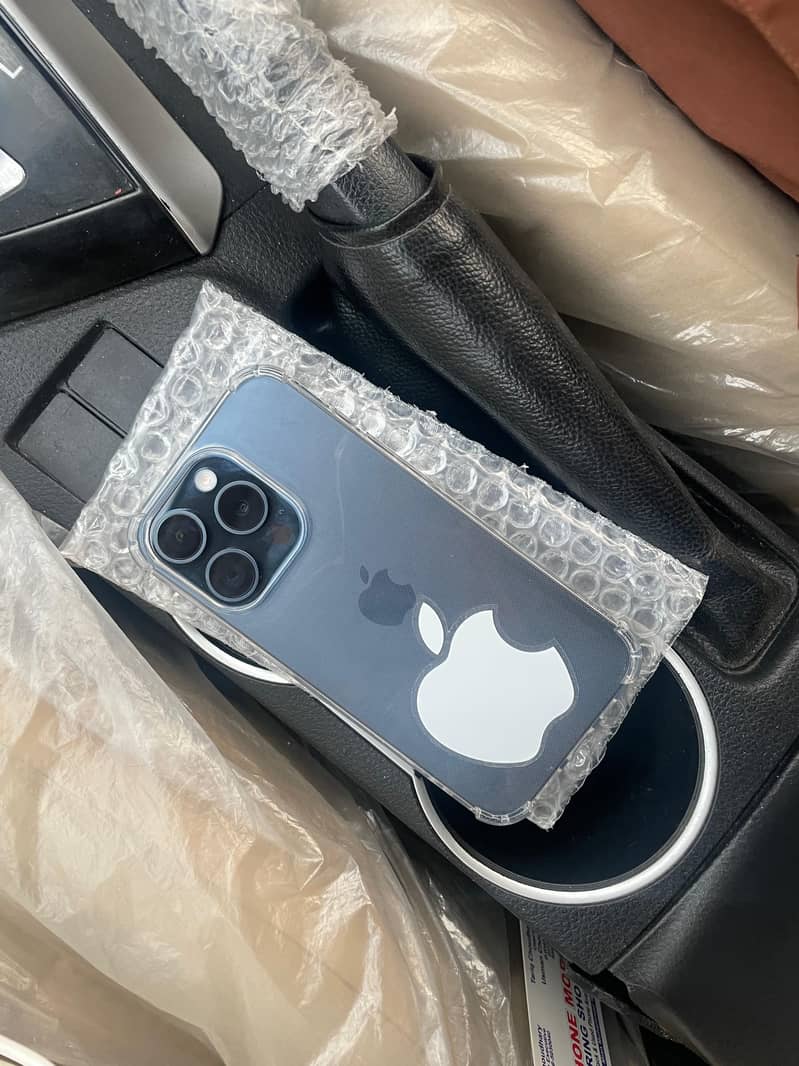 Apple iPhone 15 Pro 1