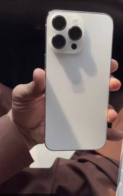 Apple iPhone 14 Pro jv