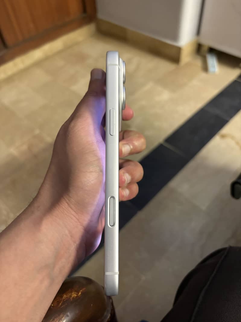 Apple iPhone 17 Pro Max 2