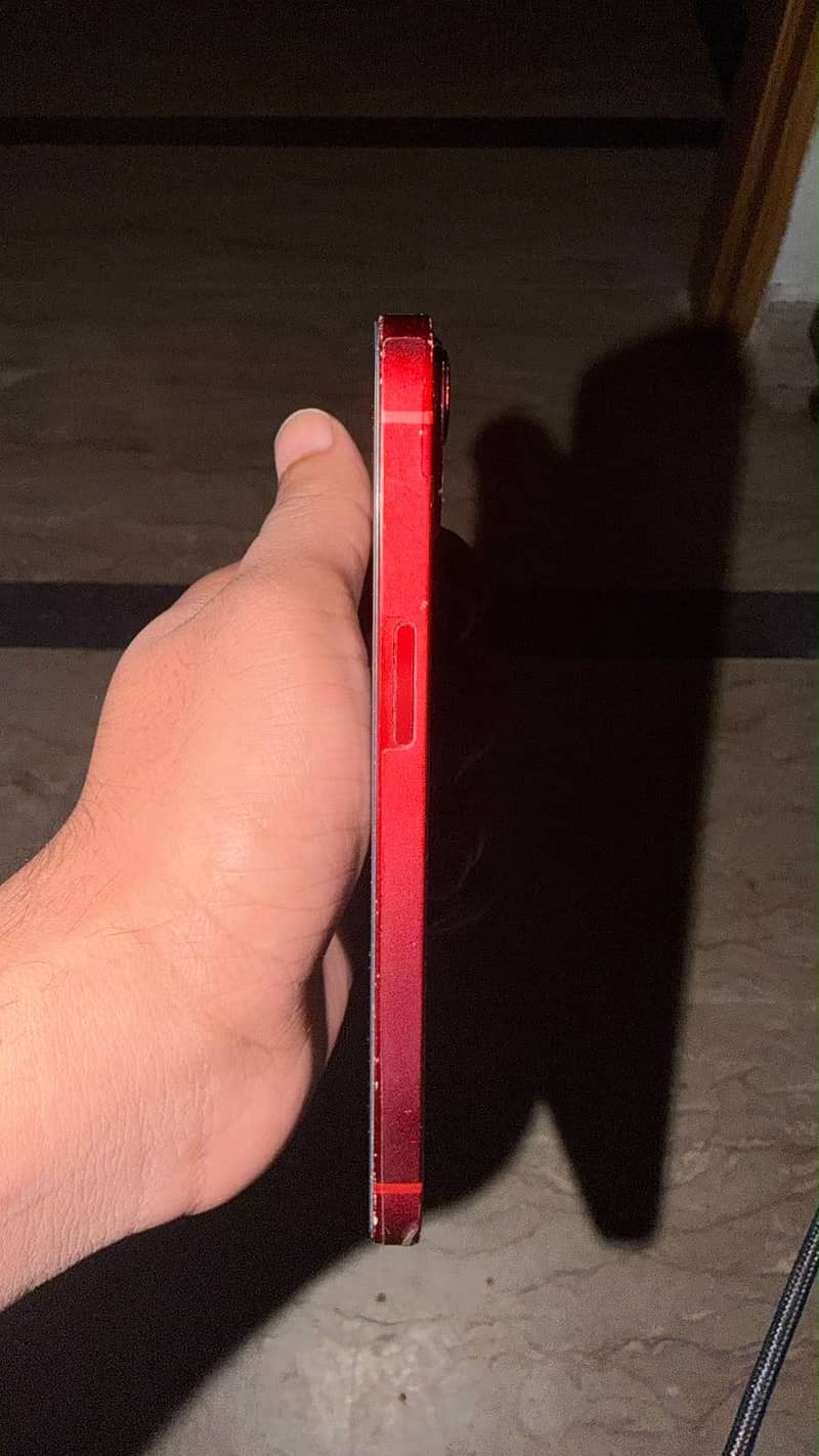 Apple iPhone 13 1