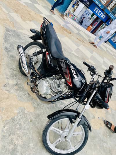 Suzuki 110 Model 2024 4Month Colour Black