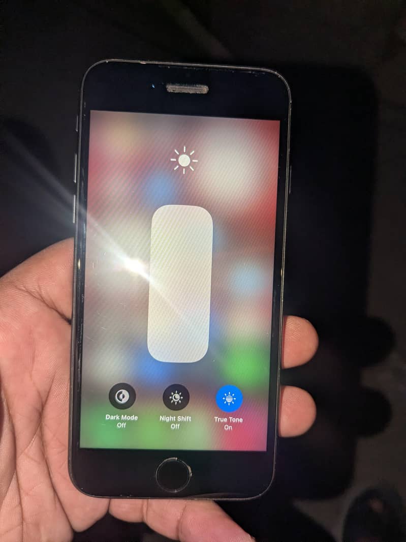 Apple iPhone 8 1
