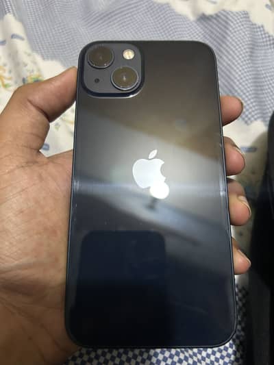 Apple iPhone 13