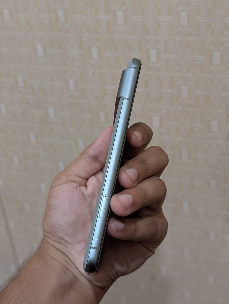 Google Pixel 8 3