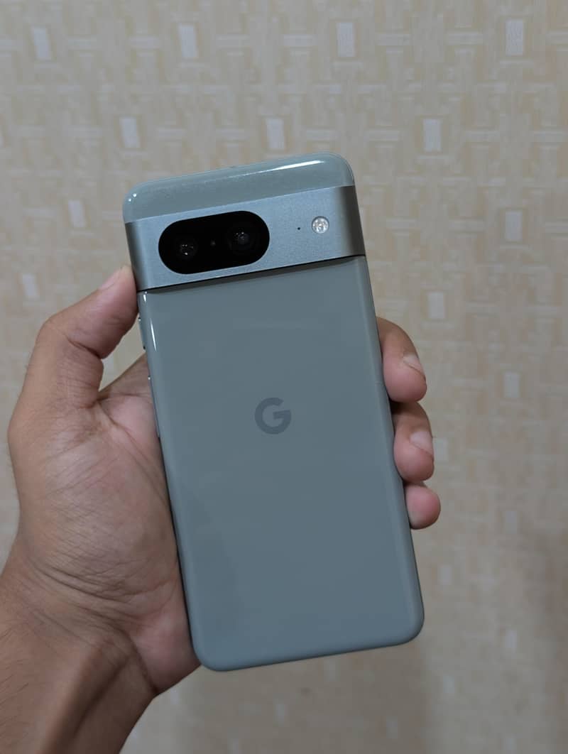 Google Pixel 8 6