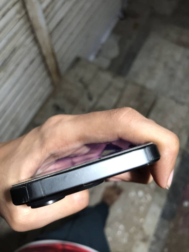 iPhone 15 pro 2