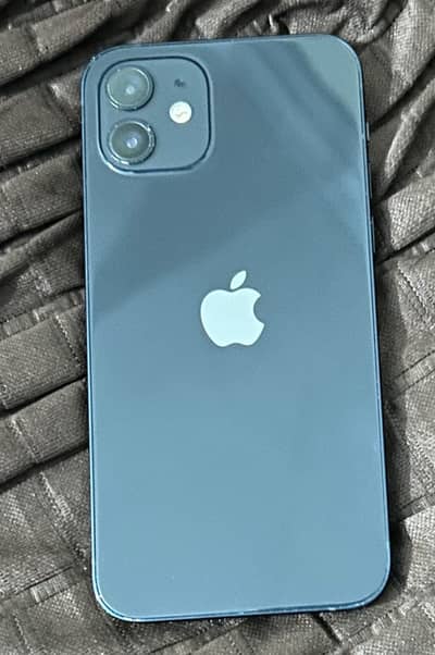 Apple iPhone 12