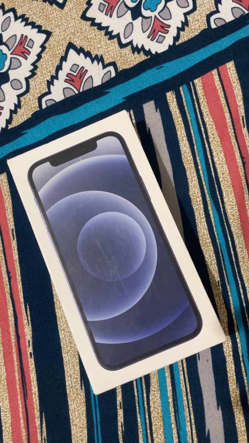 Apple iPhone 12 2