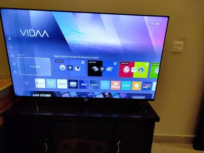Hisense 55-inch 4k LED Smart TV with panel error