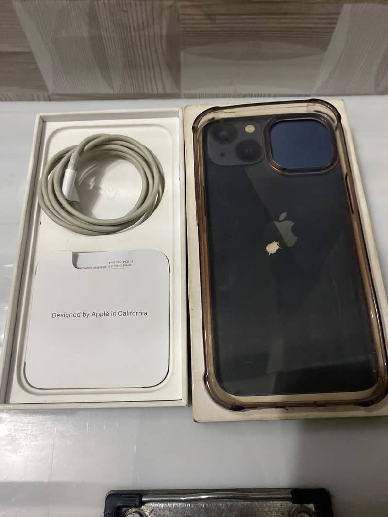 Apple iPhone 13 5