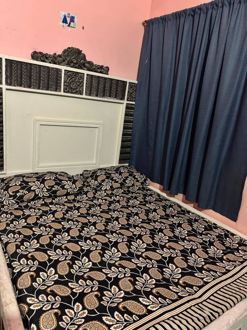 king size bed 1