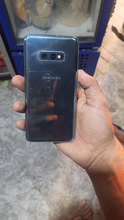 Samsung Mobile S10e