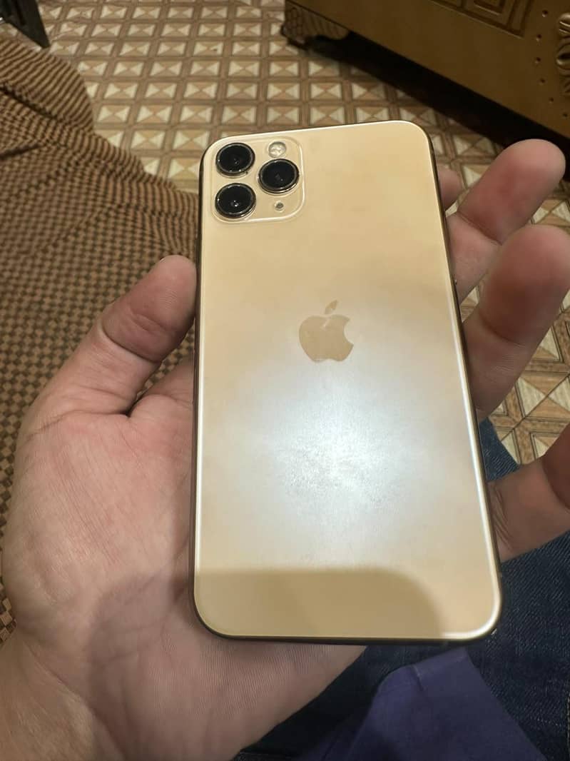 Apple iPhone 11 Pro 2