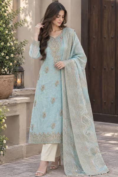 ice blue preloved