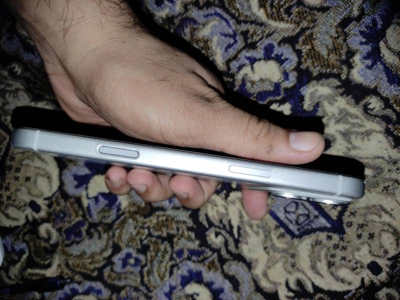 Apple iPhone 17 Pro Max 3