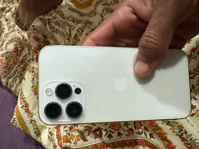 Apple iPhone 15 Pro