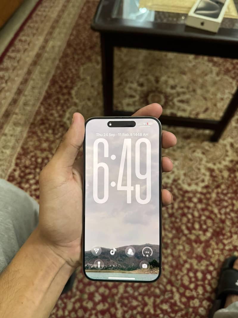 Apple iPhone 15 Pro Max 3