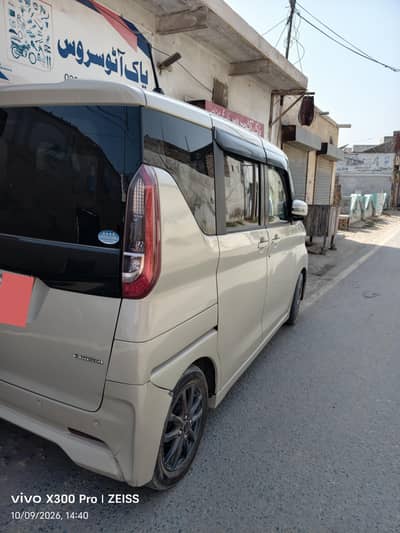 Nissan Roox 2021