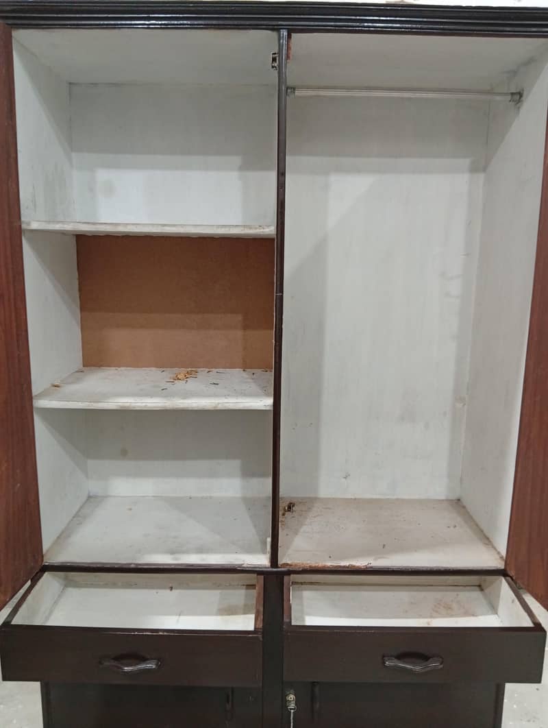 Portable wardrobe 2
