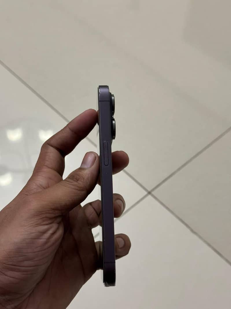 Apple iPhone 14 Pro 1