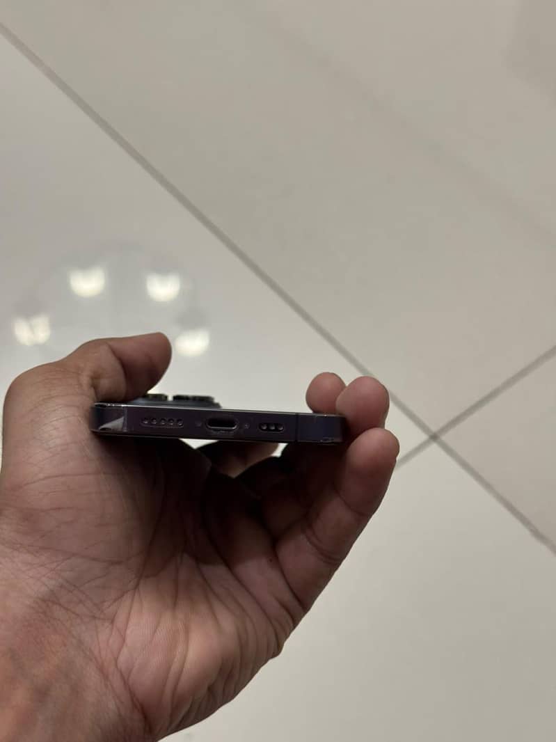 Apple iPhone 14 Pro 2