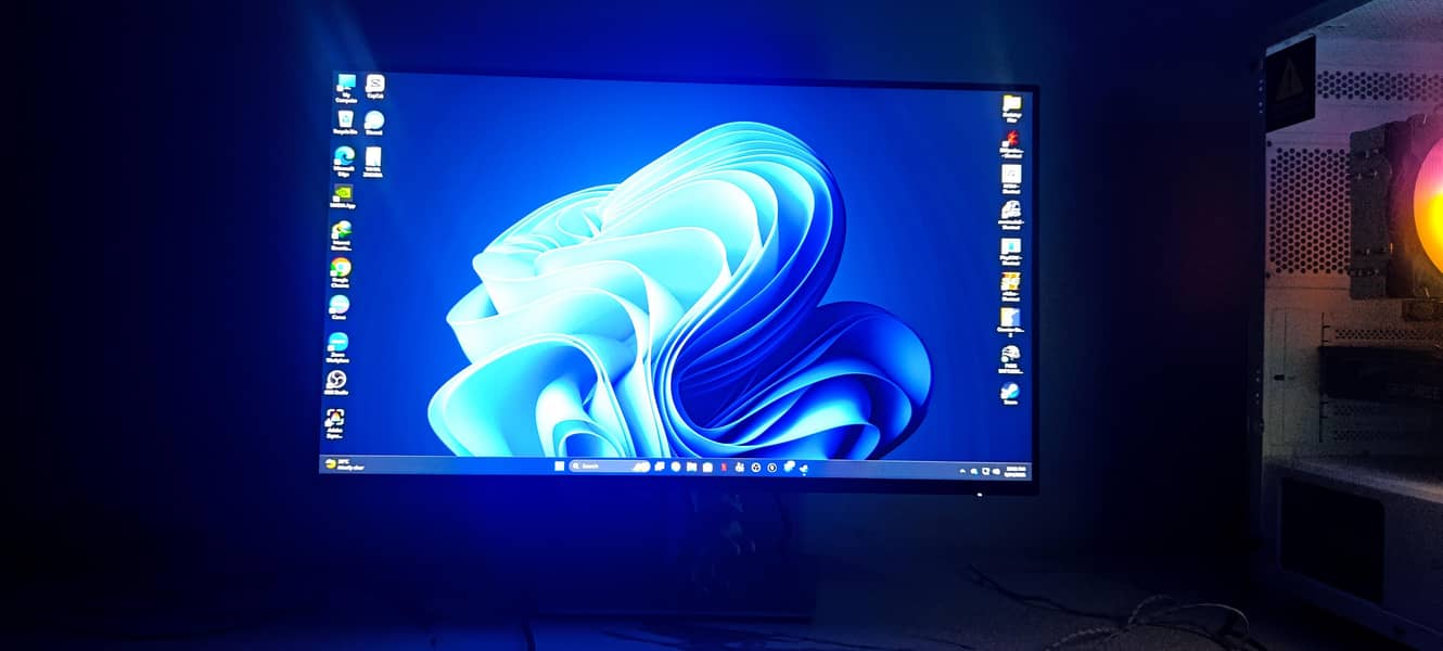 High-Performance Gaming & Editing PC 9
