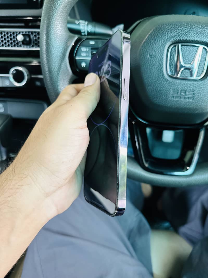Apple iPhone 14 Pro Max 8