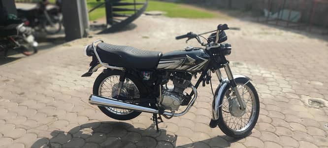 CG 125 paper ok.  condition good engine all ok