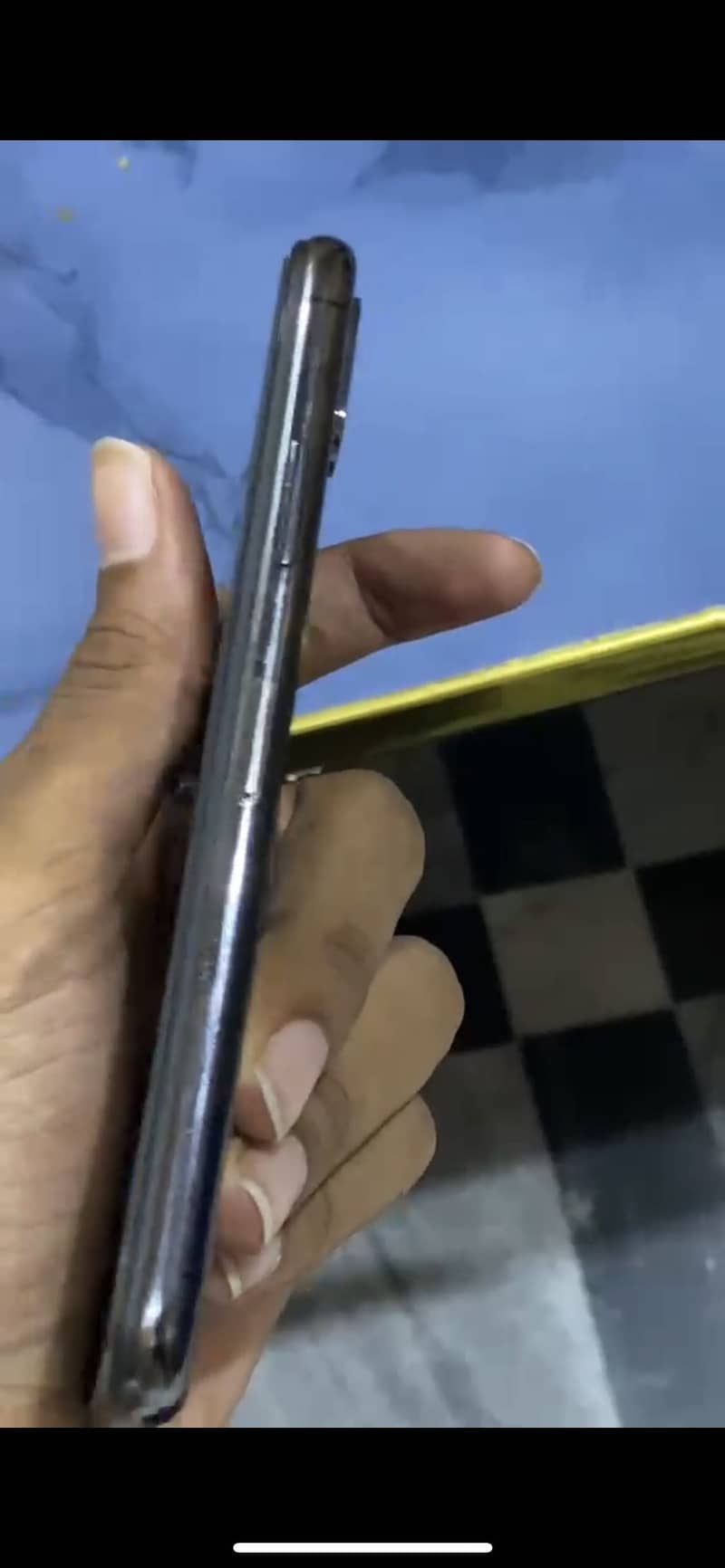 Apple iPhone X 3