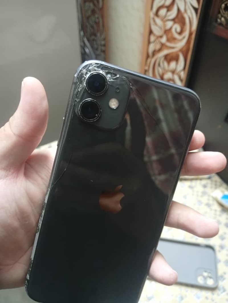 iPhone 11 | WATERPACK 1