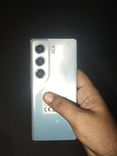 Tecno CAMON 40 Pro