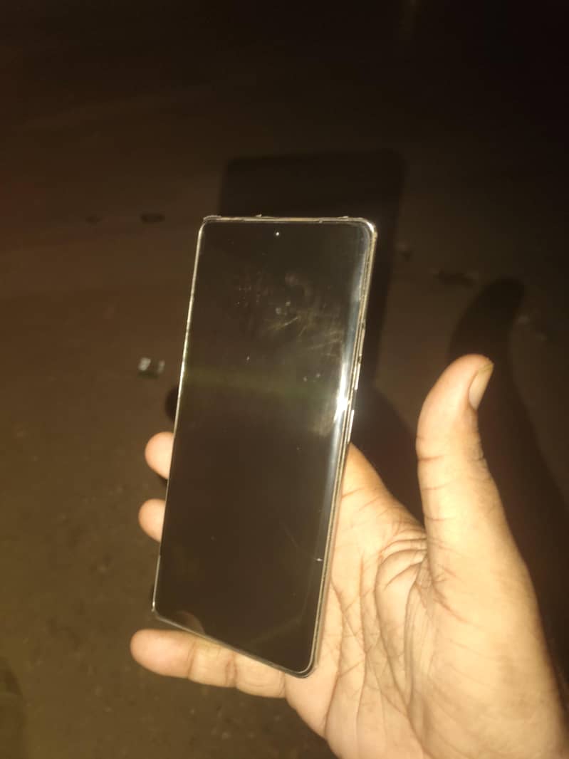 Tecno CAMON 40 Pro 1