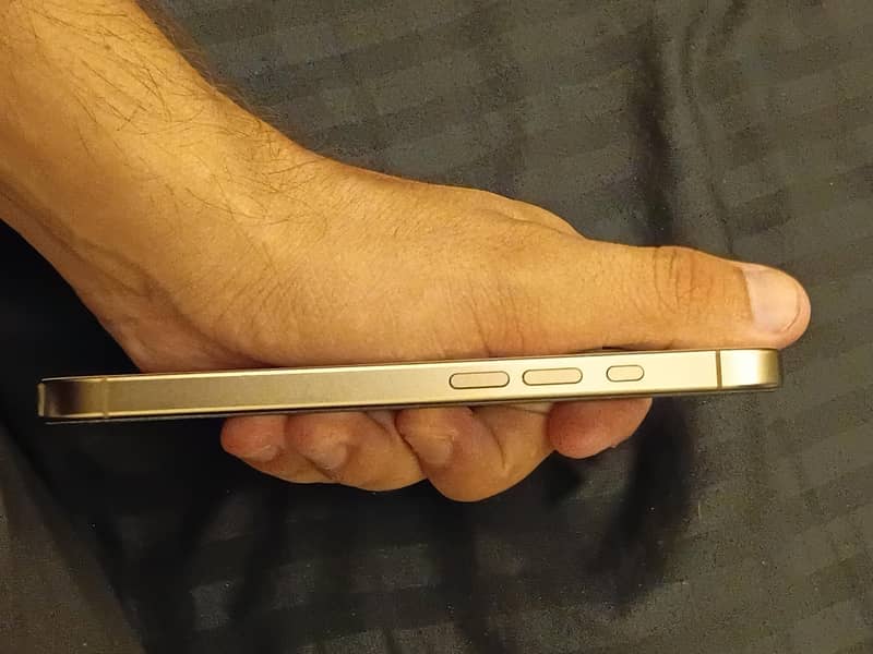 Apple iPhone 16 Pro bypass 6