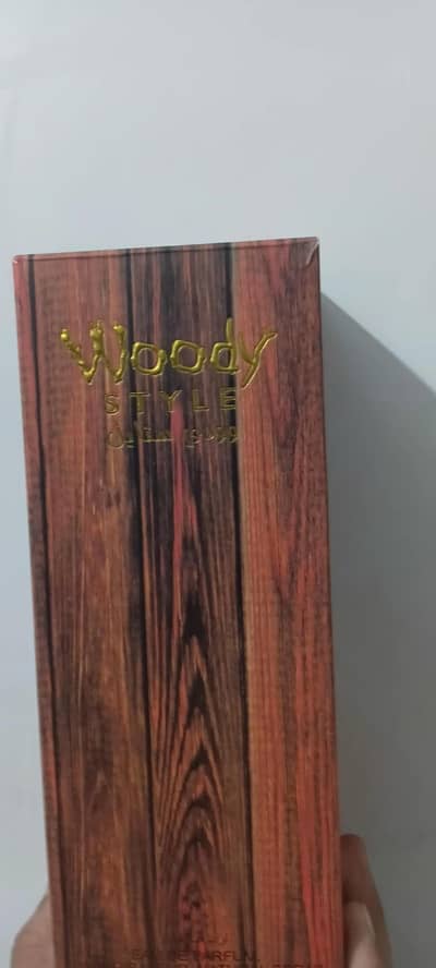 brand new woody style AUD perfume (original)
