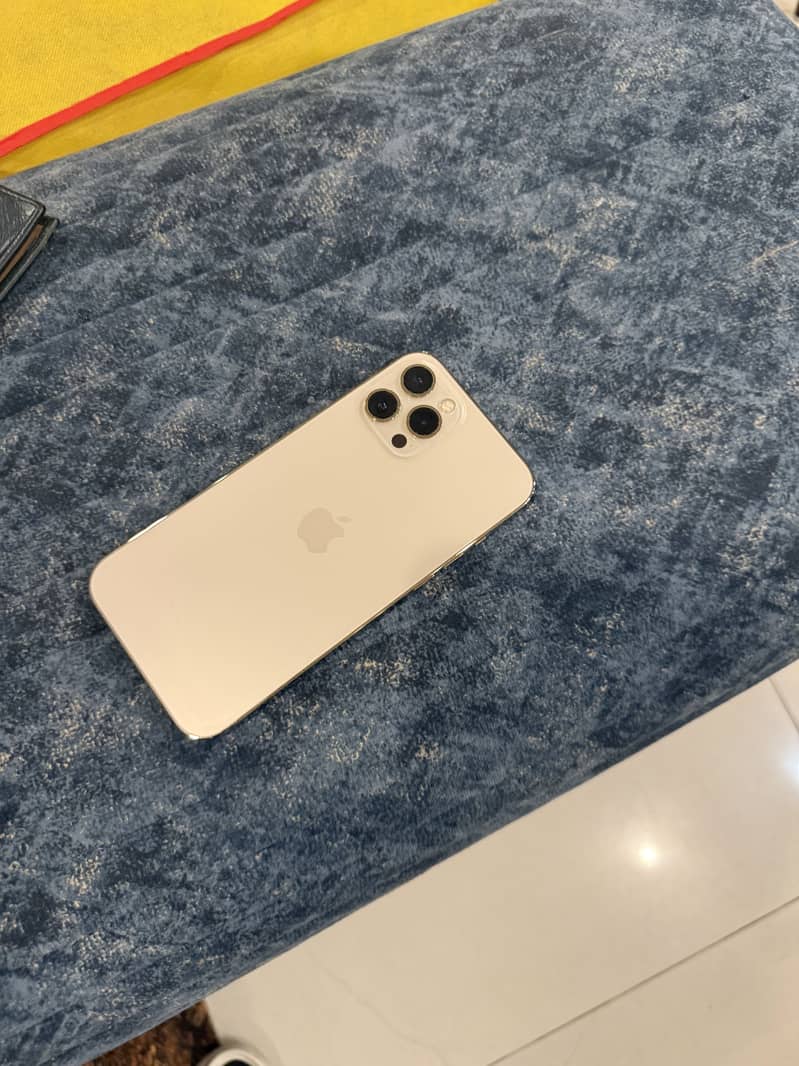 Apple iPhone 12 Pro Max 6