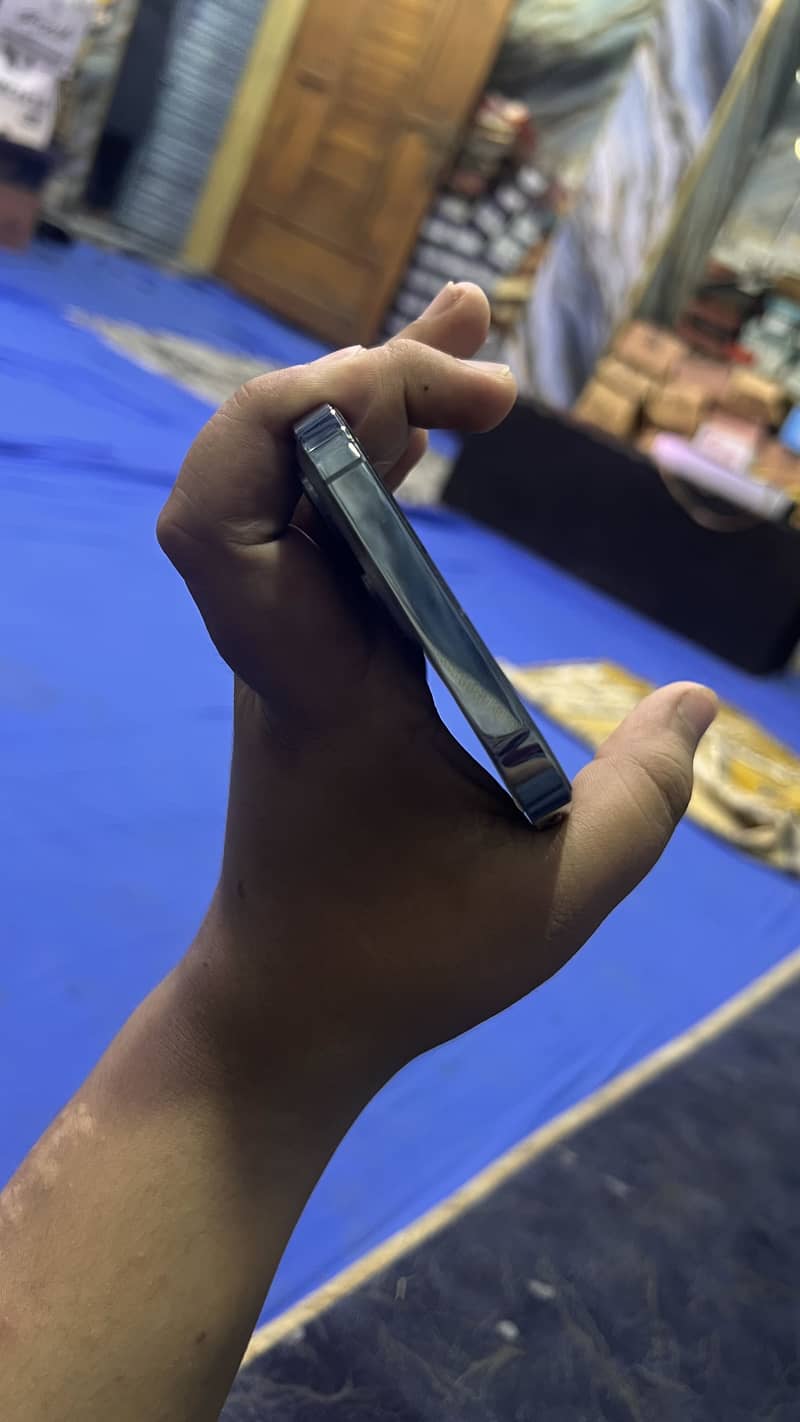 Apple iPhone 13 Pro Max 5