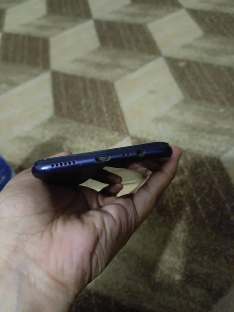 oppo A3s 4