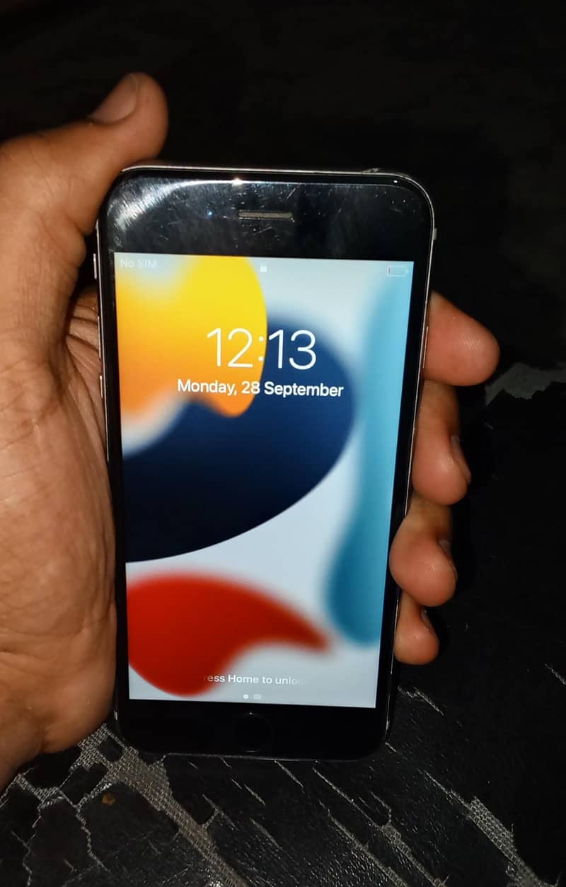Apple iPhone 6S 1