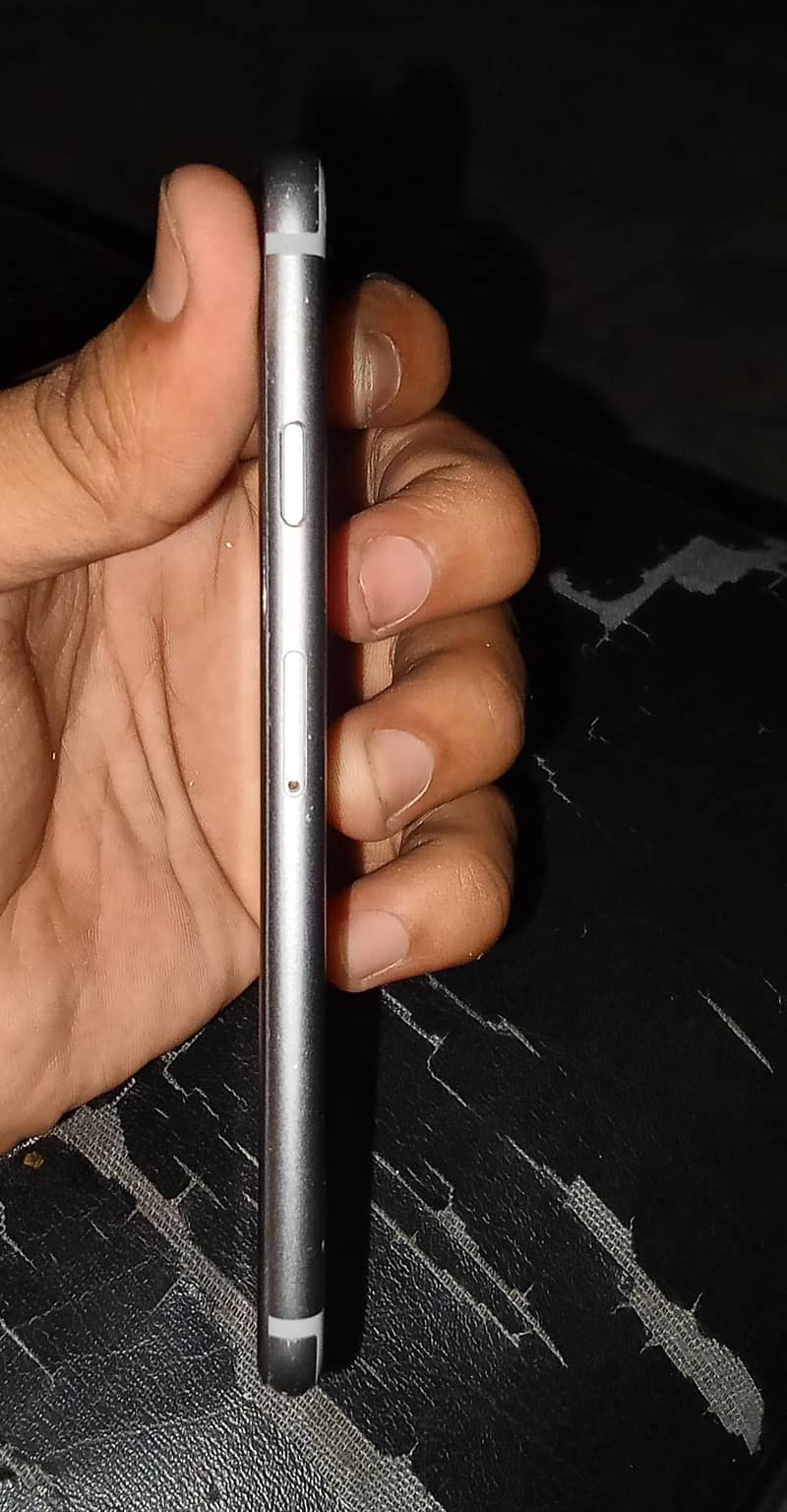 Apple iPhone 6S 2