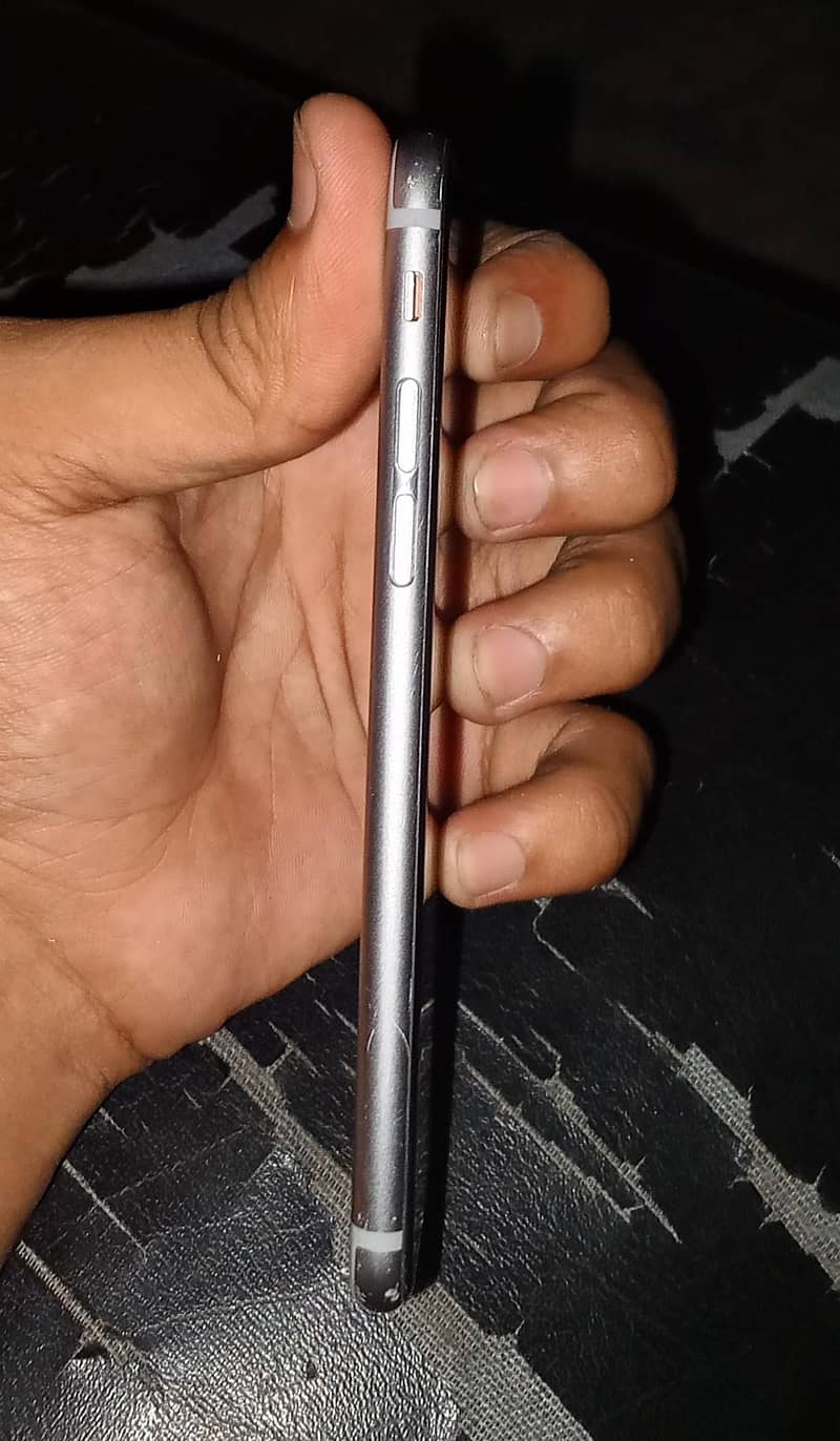 Apple iPhone 6S 3
