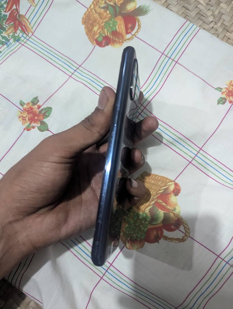 One Plus Nord N10 3