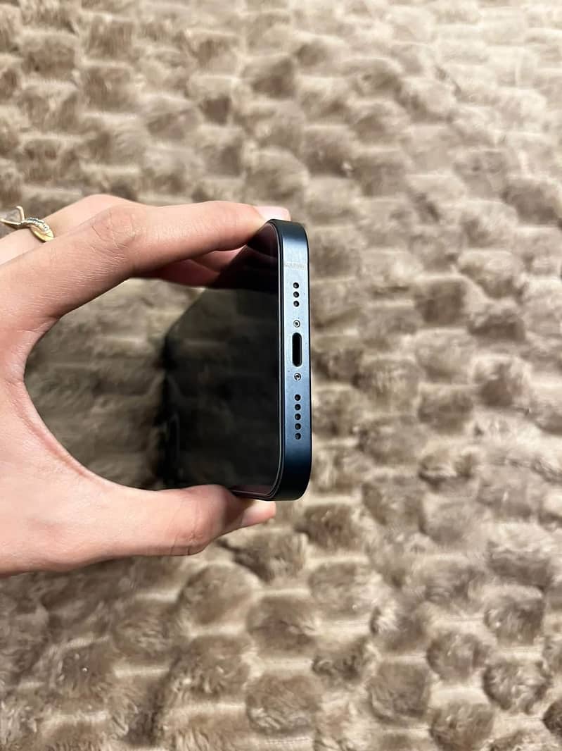 Apple iPhone 13 4