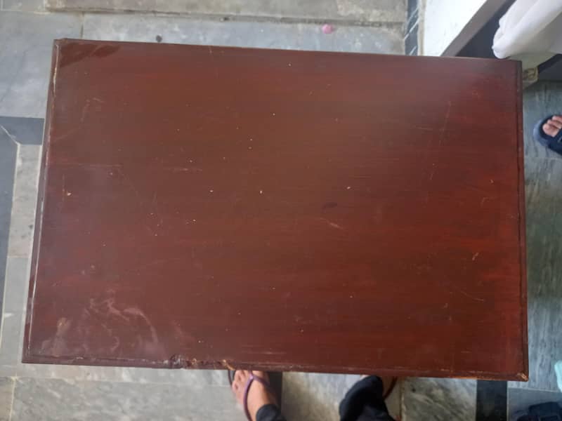 2 side tables 1