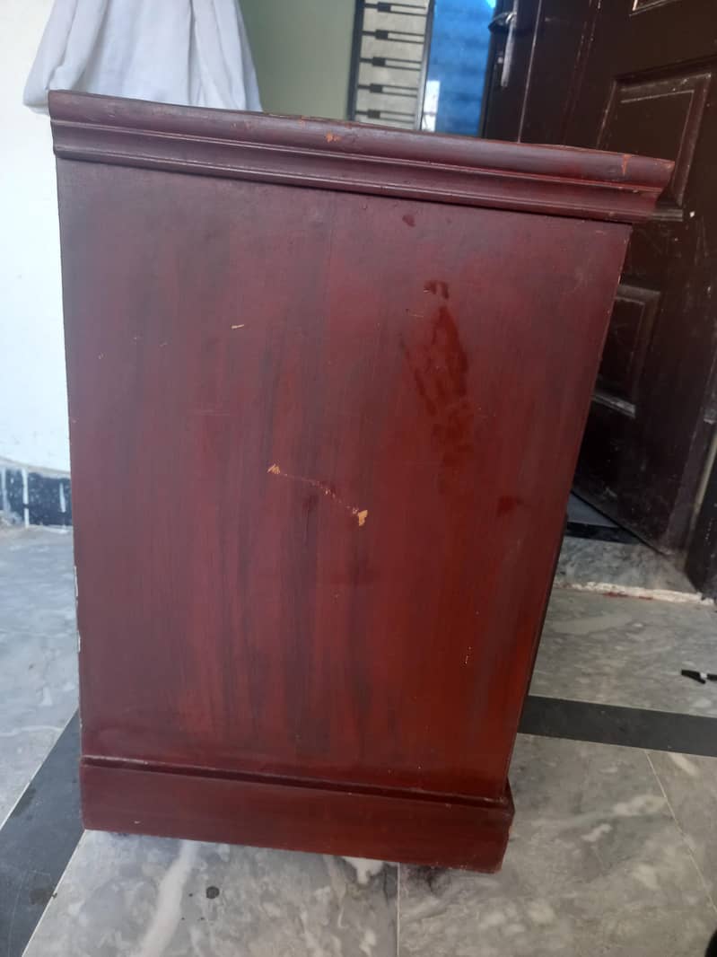 2 side tables 2