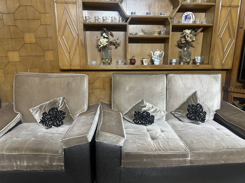 Seven seater Velvet Sofas with center table 0